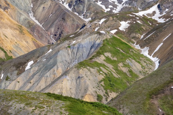 Colourful mountains, picturesque mountain scenery on Gulkana Glacier, Richardson Highway, Alaska Range, Alaska, USA