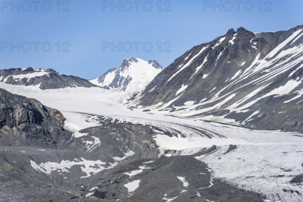 Gulkana Glacier and Icefall Peak, Scenic Landscape on Richardson Highway, Alaska Range, Alaska, USA