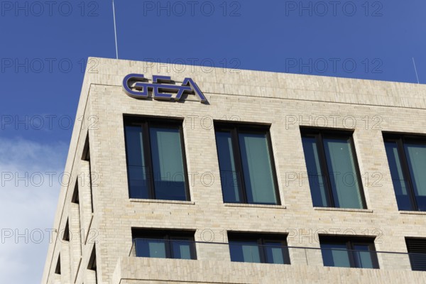 GEA Group AG, logo at the new corporate headquarters, industrial group, Düsseldorf-Derendorf, North Rhine-Westphalia, Germany