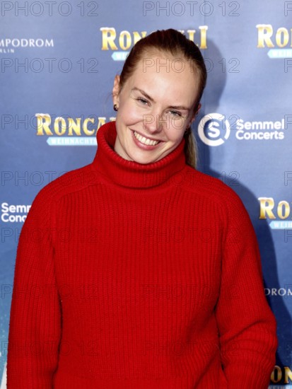 Clara Lösel, Roncalli Christmas Circus Premiere, Tempodrom, Berlin 19.12.2025