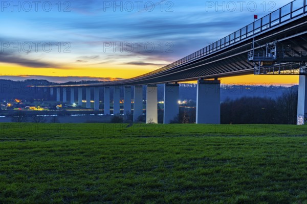 The Ruhr Valley Bridge, motorway bridge of the A52 motorway, across the Ruhr Valley near Mülheim-Mintard, connects Essen and Düsseldorf, North Rhine-Westphalia, Germany