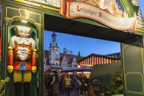 Leipzig Christmas market on the market in front of the Old Town Hall, Leipzig, Saxony, Germany