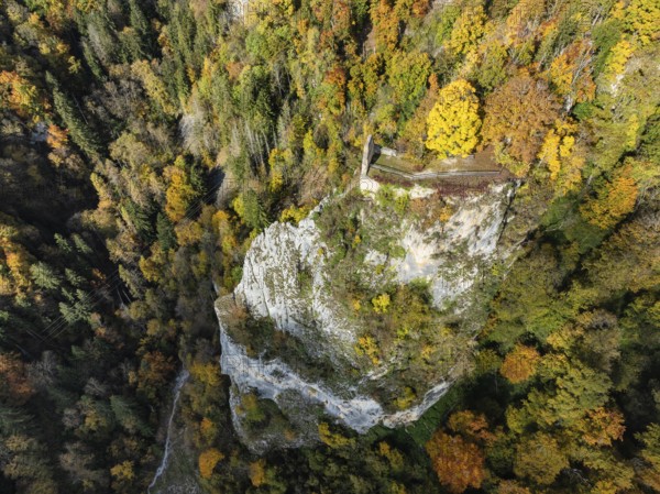 Aerial view of the viewpoint, shovels and Hausen Castle, also known as the Hausen ruins, surrounded by autumn vegetation, a ruin of a castle above the village of Hausen in the valley in the Upper Danube Valley, Beuron, Sigmaringen district, Baden-Württemberg, Germany