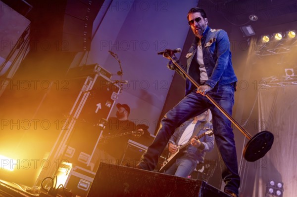 Alec Völkel (Boss Burns), singer of the band The BossHoss during their Back To The Boots Tour 2025 at Capitol Hannover on 03.10.2025