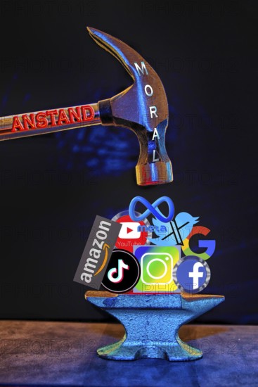 Symbolic image, regulation or destruction of (a) Social media, false content, spreading lies, mobile phone, child protection, smartphone, unethical behaviour of social media, Elon Musk, Mark Zuckerberg, Donald Trump, extreme freedom of expression, denial of facts, Industry 4.0, data traffic, @ sign. Mail traffic, AI, ChatGBT, AI, OpenAI, chatbot, artificial intelligence, artificial intelligence, IT system, computer science, AI learning, IT technology, computer system, software, Apple, Google, Microsoft, creativity, questionable security, AI research, voice robots, algorithm