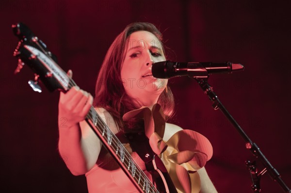 Alice Merton live on 2026 tour in Berlin's Kesselhaus on 01.03.2026