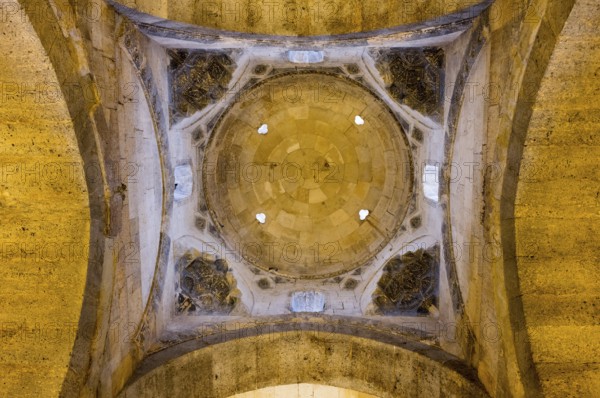 Detailed view of an artfully designed stone dome ceiling, Sultanhani caravanserai, on the former Silk Road, museum, Sultanhani Kervansaray, Sultanhani, Aksaray province, Turkey