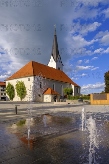 Church of the Most Holy Trinity, Rathausplatz, Sulzberg, Oberallgäu, Swabia, Bavaria, Germany