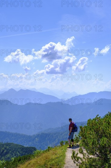 Hikers, mountaineers on Hochfelln, summit, near Bergen, Chiemgau, Upper Bavaria, Bavaria, Germany
