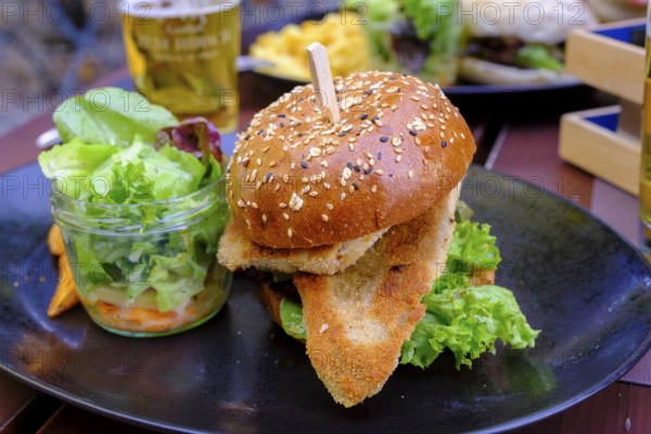 Burger, Food, Gasthaus zum Deer, Sulzberg, Oberallgäu, Swabia, Bavaria, Germany