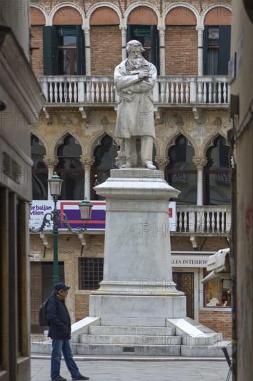 Monument by Nicolo Tommaseo, 1802-1874, Italian writer, statue by Francesco Barzaghi, Campo Santo Stefano, Venice, Veneto, Italy