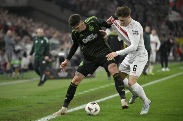 Tackle, action Tomas Cvancara Celtic Glasgow FC (11) vs Angelo Stiller VfB Stuttgart (06) shirt pull Football UEFA Europa League, MHPArena, MHP Arena Stuttgart, Baden-Württemberg, Germany