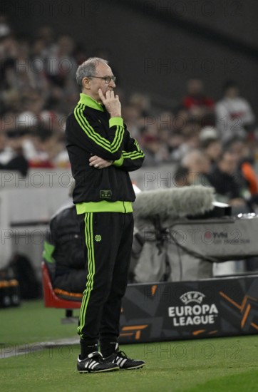 Coach coach Martin O'Neill Celtic Glasgow FC on the sidelines gesture thoughtful soccer UEFA Europa League, MHPArena, MHP Arena Stuttgart, Baden-Württemberg, Germany
