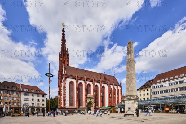 Marienkapelle, chapel, Gothic style, obelisk fountain, fountain, obelisk, musschelkalk, architect Andreas Gärtner, maypole, pedestrian zone, city center, general architecture, pedestrians as a secondary motif, blue sky, cumulus clouds, marketplace square, Unterer Markt, Würzburg, Lower Franconia, district-free city, Bavaria, Germany