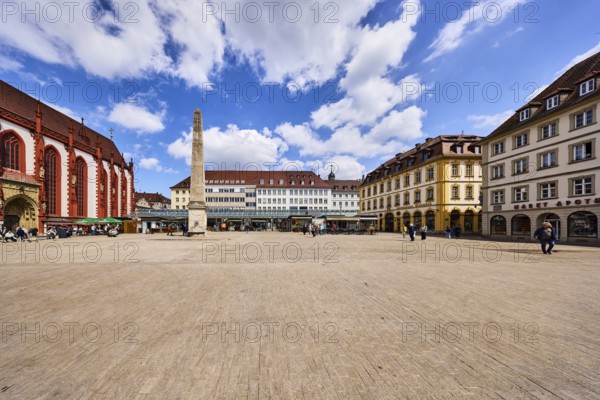 Obelisk fountain, fountain, obelisk, shell limestone, architect Andreas Gärtner, chapel, city center, general architecture, residential and commercial buildings, pedestrian zone, square, pedestrian as a secondary motif, blue sky, cumulus clouds, Unterer Markt, market square, Würzburg, Lower Franconia, district-free city, Bavaria, Germany