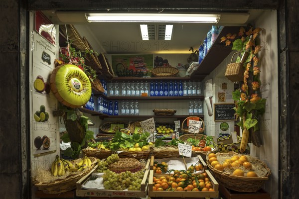 Small fruit shop, Venice, Veneto, Italy