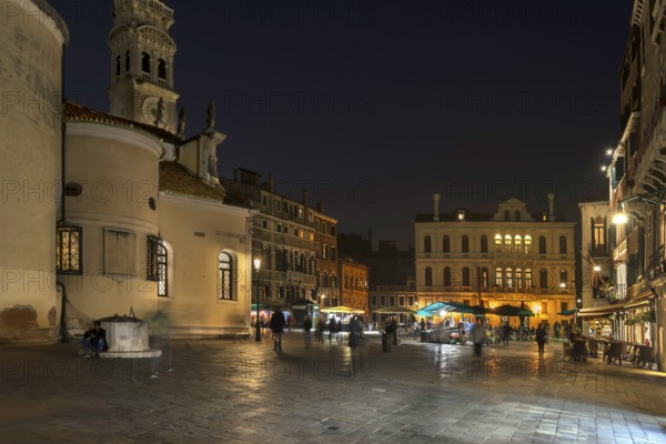 Campo Santa Maria Formosa at night, on the left the church of Santa Maria Formosa, Venice, Veneto, Italy