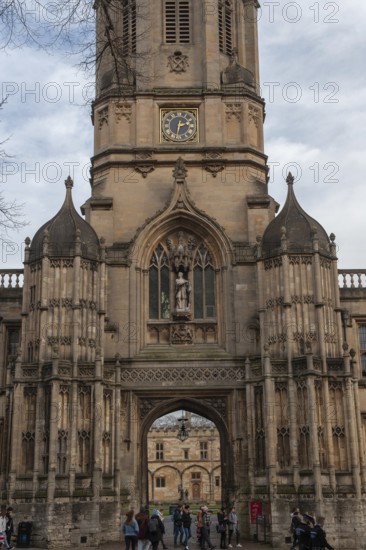Oxford, England, UK. February 2nd, 2020 Tom Tower is a bell tower in Oxford, England, named after its bell, Great Tom. It is over Tom Gate, on St Aldates, the main entrance of Christ Church, Oxford, which leads into Tom Quad