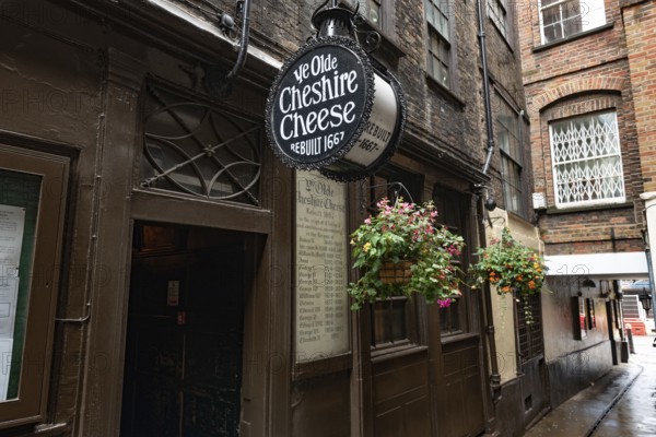 London, United Kingdom. August 2nd 2023 Ye Olde Cheshire Cheese pub is a Grade II listed public house at 145 Fleet Street, known for its literary associations including Charles Dickens and Mark Twain