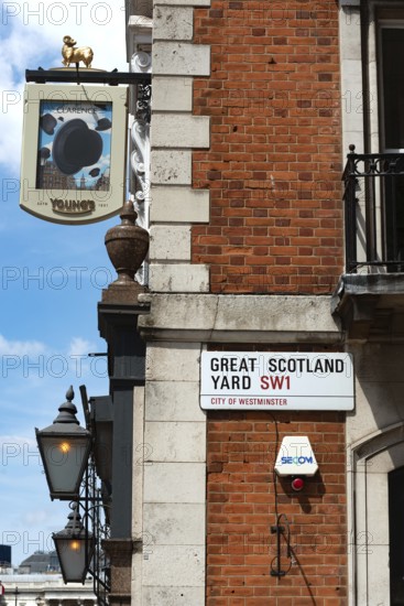London, United Kingdom. July 9th 2022 The Clarence Pub, Whitehall. A famous historical public house close to Trafalgar Square and the Houses of Parliament, London, Britain