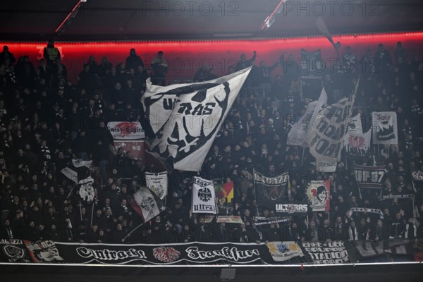 Fan block, fans, fan curve, flags, atmosphere, atmospheric Eintracht Frankfurt SGE Ultras soccer Bundesliga, Allianz Arena, Munich, Bayern, Germany