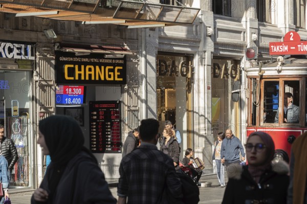 Istanbul, Turkey. November 10th 2022 A Turkish currency exchange office showing the Dollar and Euro to Lira rate on a busy Istiklal Street, Istanbul, Turkey
