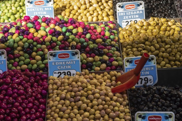 Istanbul, Turkey. November 21st 2023 Brightly coloured local Turkish olives displayed for sale in an Istanbul Bazaar, Turkey