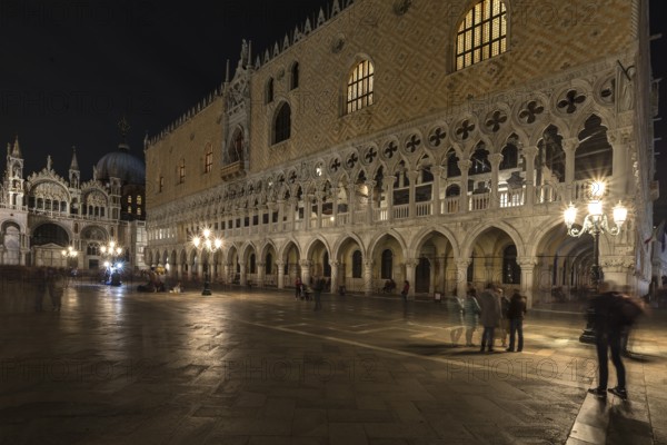 Piazzetta with the Basilica di San Marco and the Ducal Palace in the evening, Venice, Veneto, Italy