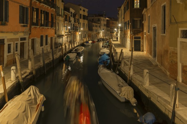 Evening on a side canal in the Dorsodoro district, Venice, Veneto, Italy