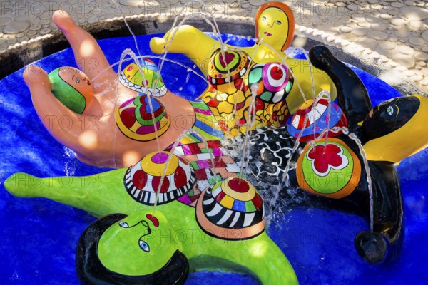 Colourful fountain, Giardino dei Tarocchi, Tarot Garden, by Niki de Saint Phalle, near Capalbio, Grosseto Province, Tuscany, Italy
