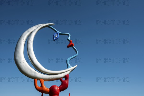 Colourful sculpture, Giardino dei Tarocchi, Tarot Garden, by Niki de Saint Phalle, near Capalbio, Grosseto Province, Tuscany, Italy