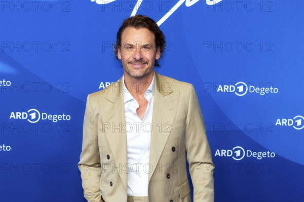 Stephan Luca, BLUE HOUR, Photo Call, Hotel Telegraph Office, Berlin, 13.02.2026