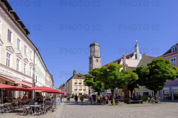 Stadtplatz mit Marienkirche, Weilheim, Upper Bavaria, Bavaria, Germany