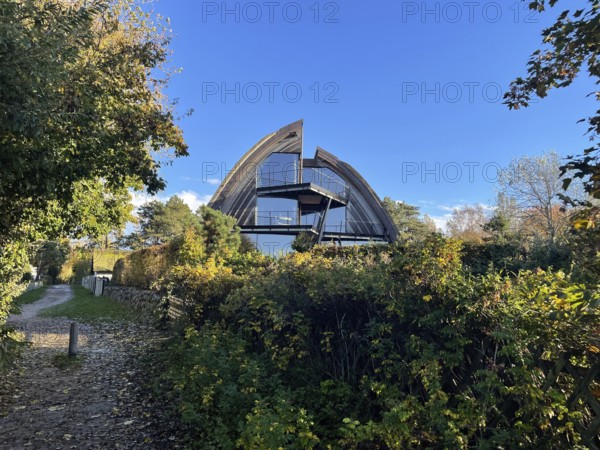 Künstlerdorf and Baltic resort Ahrenshoop, architecture, traditional new building, Darss-Zingster Bodden chain, Baltic Sea, peninsula, nature, autumn, nature reserve, Fischland-Darss-Zingst, Mecklenburg-Western Pomerania, Germany