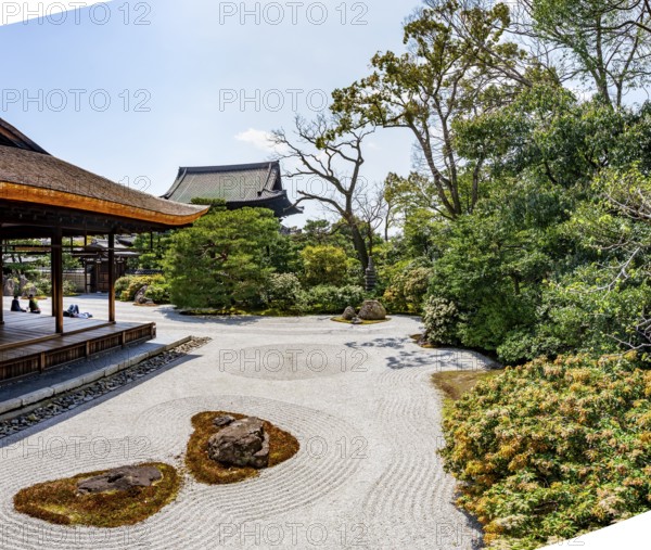 Daioen Zen rock garden, abbot garden in front of Kenninji Hojo, Kennin-ji Zen Buddhist temple, Higashiyama, Kyoto, Japan