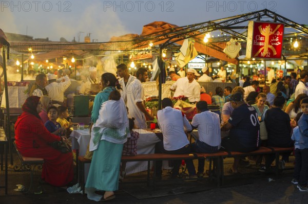 Food stalls on Place Djemma el-Fna, Gauklerplatz, UNESCO World Heritage Site, Blue Hour, Marrakech, Morocco