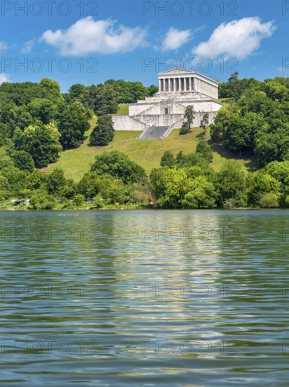 View across the Danube River to the Walhalla Memorial on the Bräuberg, Donaustauf, Upper Palatinate, Bavaria, Germany