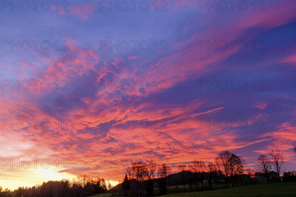 Sunrise, glowing sky, atmosphere, Bad Heilbrunn, Upper Bavaria, Bavaria, Germany