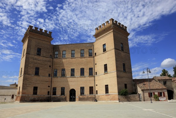 Castello di Mesola, residence of D'Estes in Mesola in the Po Delta, Ferrara Province, Emilia-Romagna, Italy/Castle of Mesola, residence of D'Estes in Mesola, Emilia-Romagna, Italy