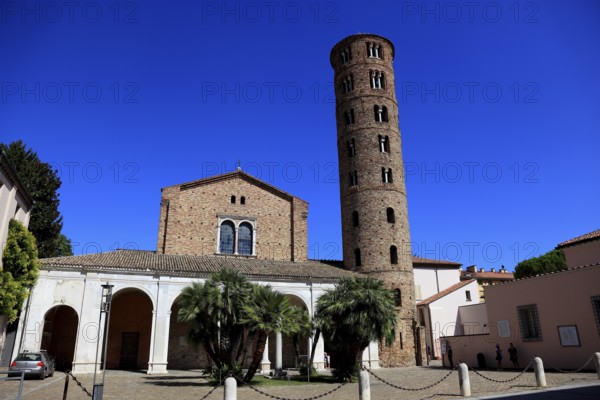 Basilica of Sant'Apollinare Nuovo, three-nave basilica church from the 6th century. It was built by the Ostrogoth king Theodoric the Great as his palace chapel in the Arian faith, Ravenna, Emilia Romagna, Italy