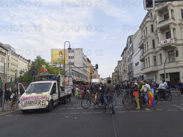 May Day, large crowd on Labor Day with bicycles and banners at an urban demonstration, Maidemo, Berlin
