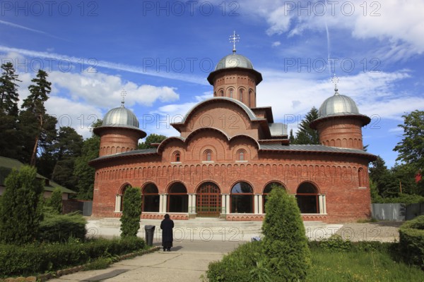 Tomb for the Romanian royal family, mausoleum at the monastery and cathedral of Curtea de Arges, one of the most famous pilgrimage sites in the country, Wallachia, Romania