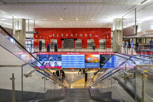 Tampa Airport Terminal, USA