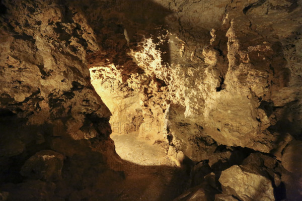 Tiefenhöhle Laichingen, Schachthöhle, karst object, rock, Laichingen, Swabian Jura, Baden-Württemberg, Germany