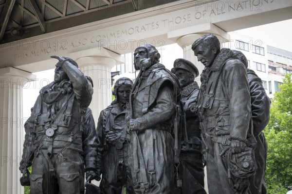 Royal Air Force Bomber Command Memorial designed by Liam O'Connor and Philip Jackson, Green Park, London, England, Great Britain