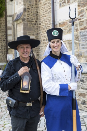 Bergstreit Day 2025 in Schneeberg, the miners of all trades proudly wear their habit on this traditional day, Great Mountain Parade from Neustädtel to the market square and to the church of St. Wolfgang in Schneeberg, the brass bands play the Steigerlied zum Marsch, Ore Mountains, Saxony, Germany
