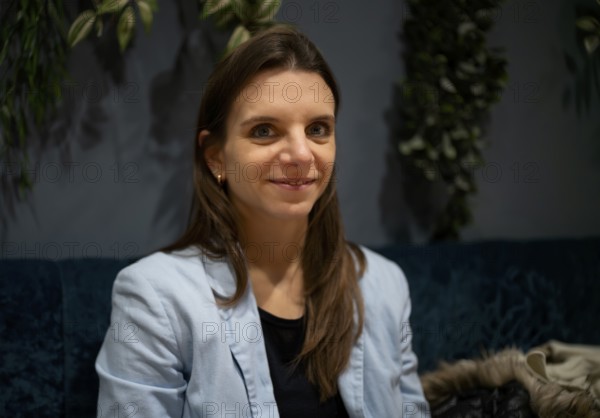 Young woman, portrait, brunette smiling, Stuttgart, Baden-Württemberg, Germany