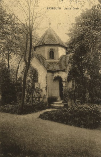 Historical postcard around 1910, Bayreuth, grave of Liszt, Upper Franconia, Bavaria, Germany, digital reproduction of a historical postcard, public domain, from that time, exact date unknown