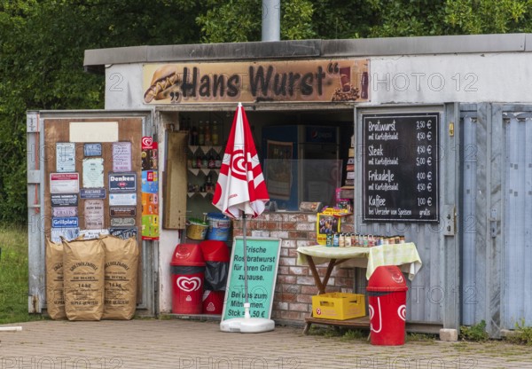 Wurst Bude, Hans Wurst, Grill, Feinschmecker, Restaurant, Price Tag, Bratwurst, Street Sales, Culture, Heritage, Saxony-Anhalt, Germany