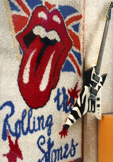 1988 hand-knotted Rolling Stones rug by Michael Walther, as there were no fan articles for sale in the GDR, he made the rug himself in three months, Haus der Geschichte, Bonn